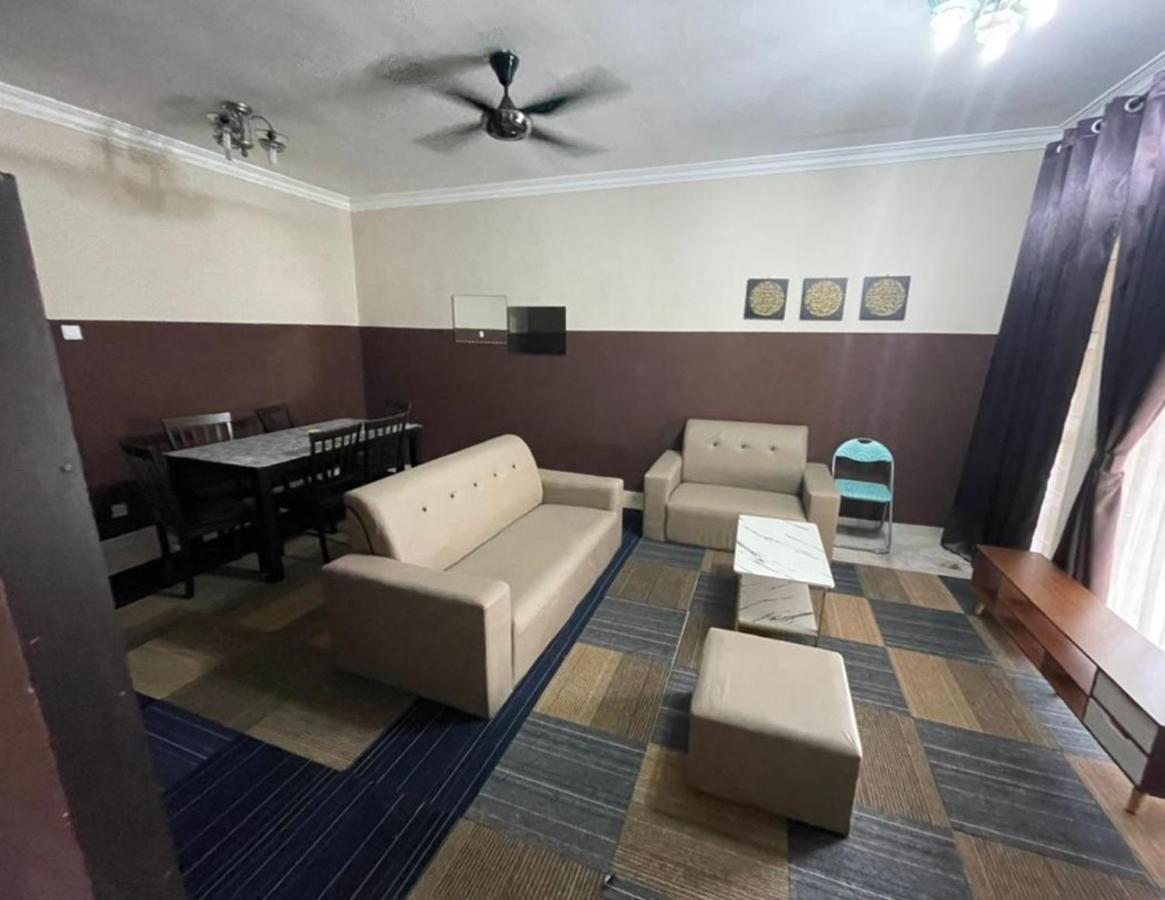 Ilham Homestay Kuantan Exterior foto